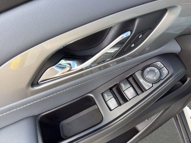 Used 2019 Chevrolet Traverse LT FWD image 11