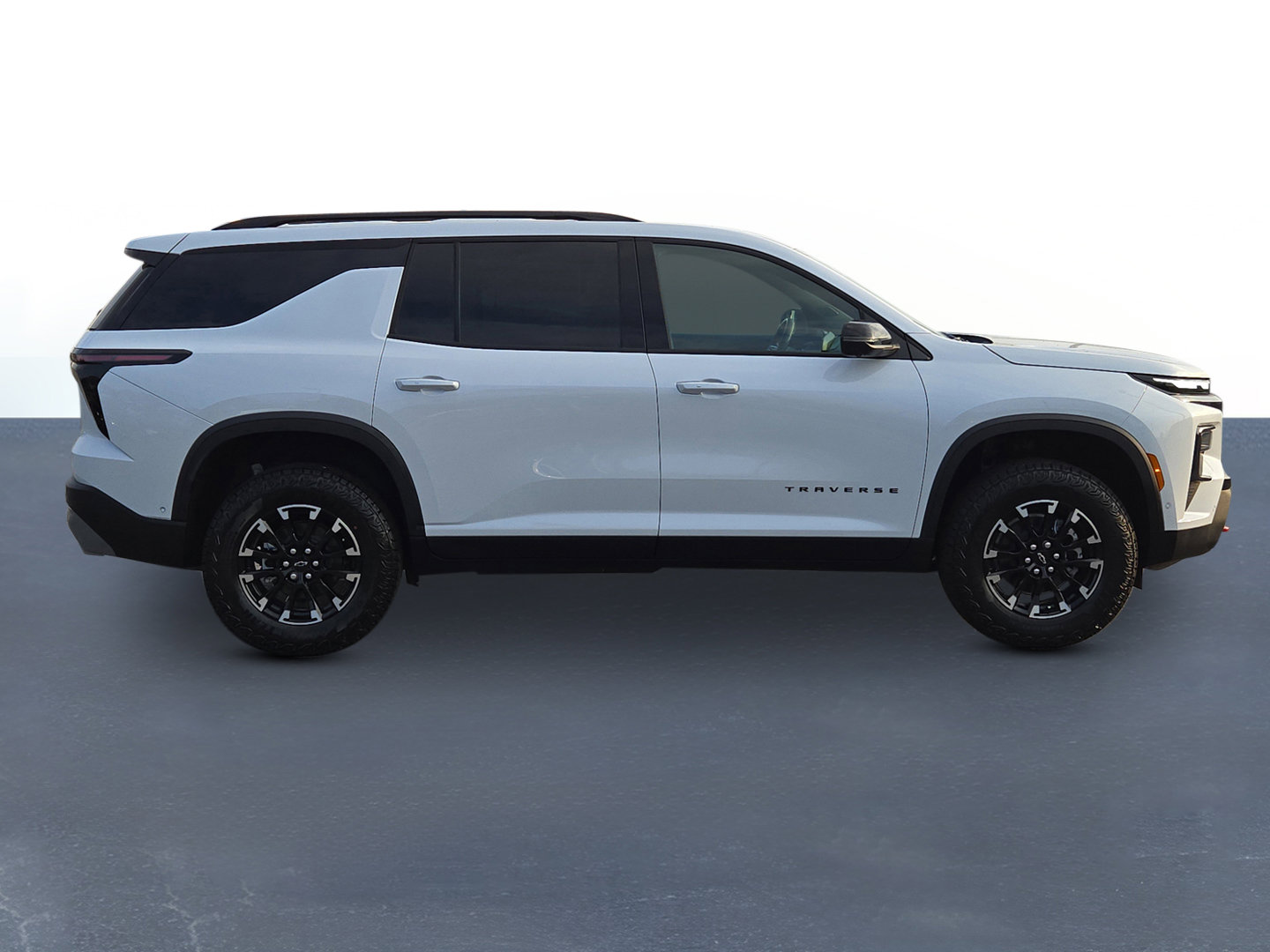 New 2026 Chevrolet Traverse Z71 w/ Enhanced Driving Package image 4