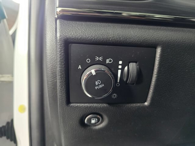 Used 2019 Jeep Grand Cherokee Limited X RWD image 27