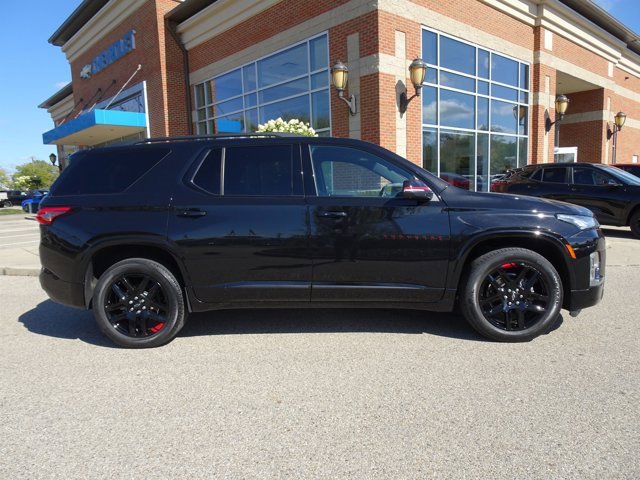 Certified 2023 Chevrolet Traverse Premier w/ Redline Edition image 2