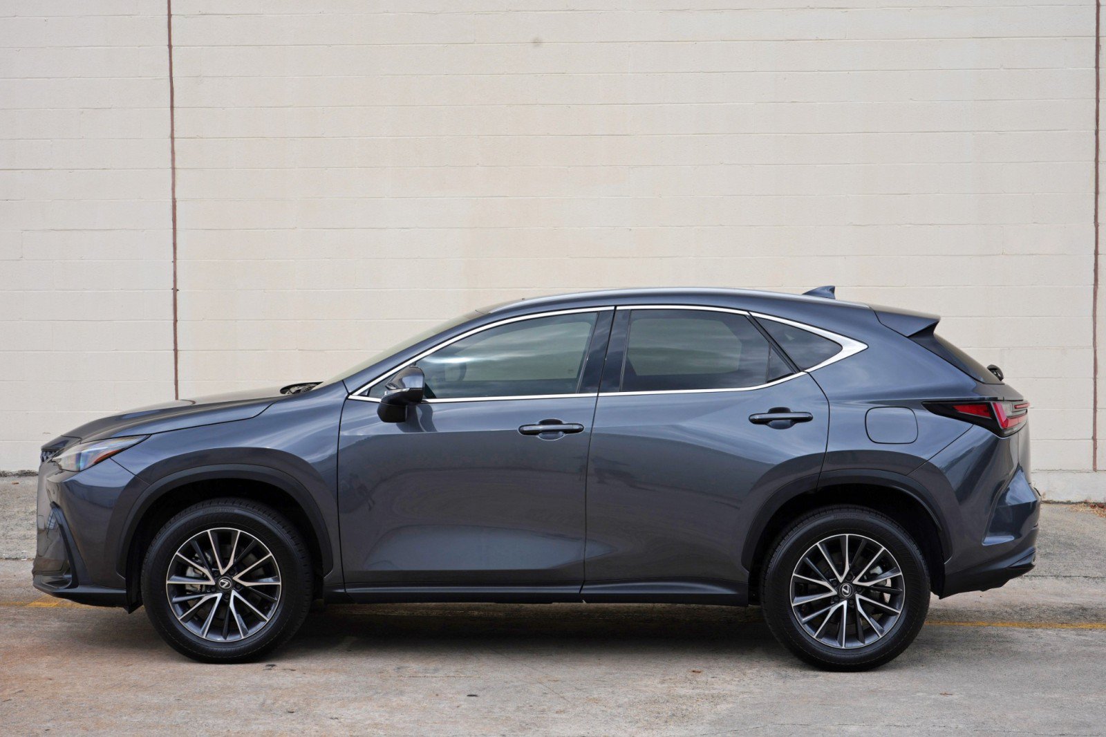 Used 2024 Lexus NX 350h AWD image 50