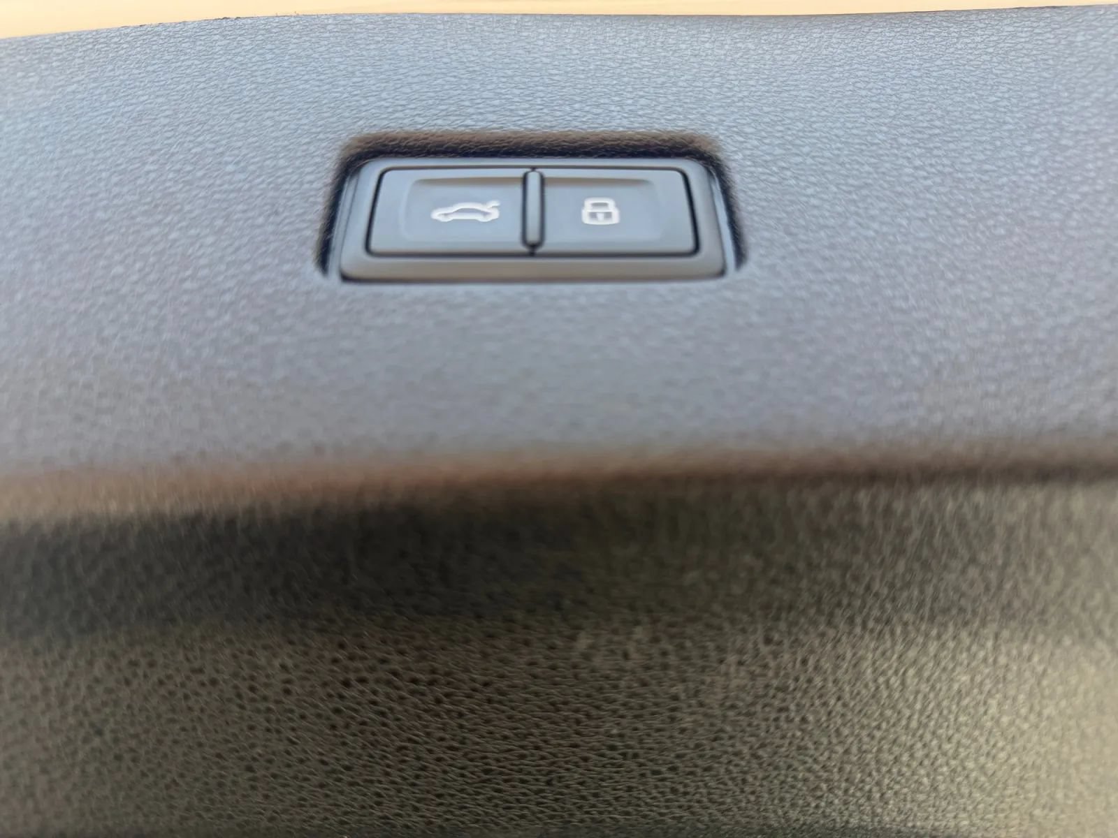 Used 2023 Audi Q8 Premium Plus w/ Premium Plus Package AWD/4WD image 27