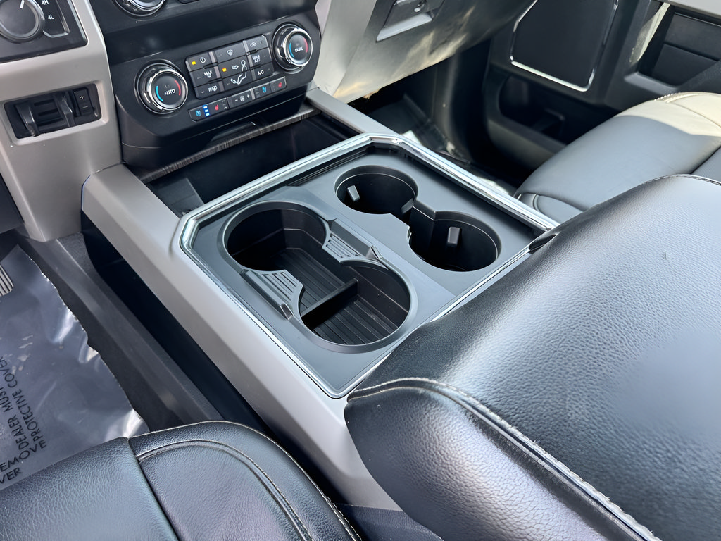 Used 2020 Ford F350 Lariat w/ Chrome Package AWD/4WD image 39