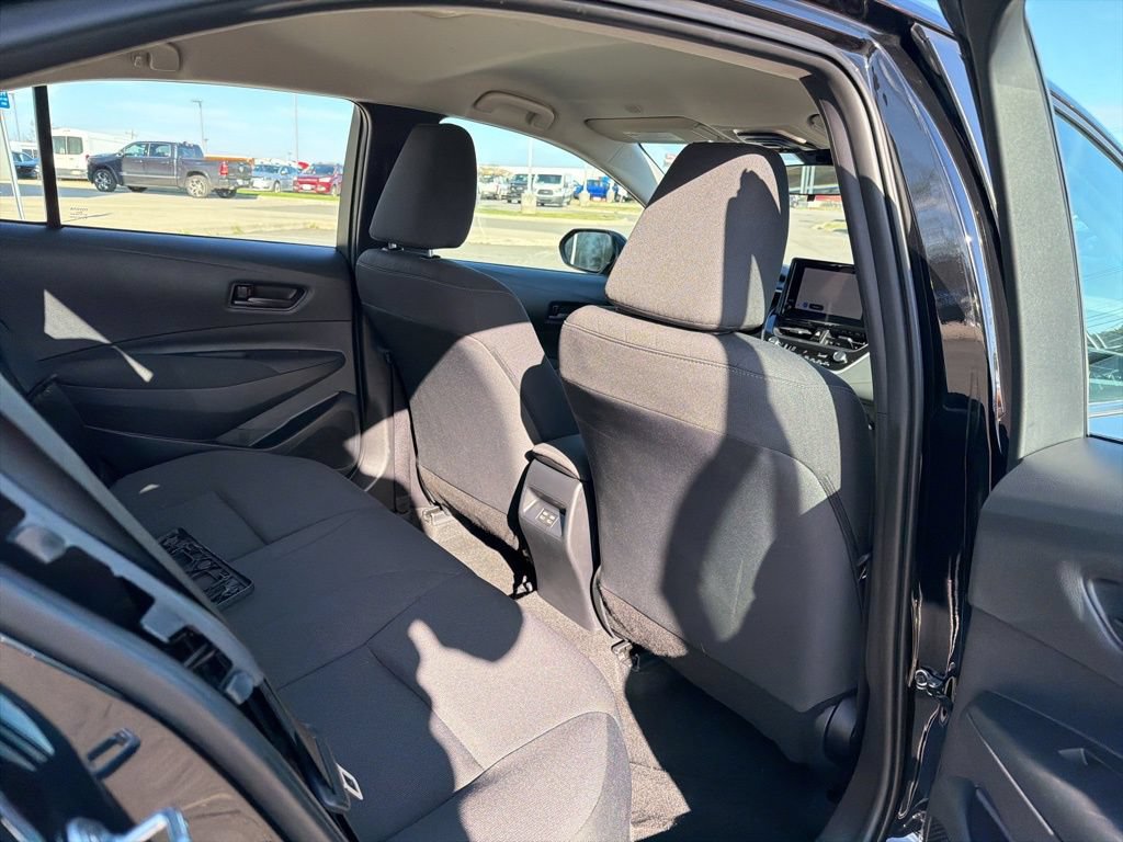 Used 2024 Toyota Corolla LE FWD image 18