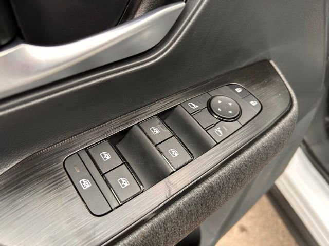 New 2026 Nissan Kicks SV w/ SV Premium Package image 28