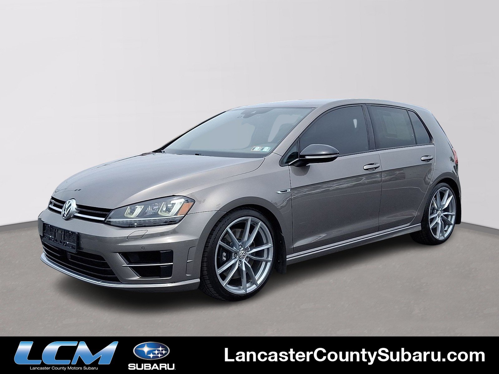 Used 2017 Volkswagen Golf R 4-Door AWD/4WD image 1