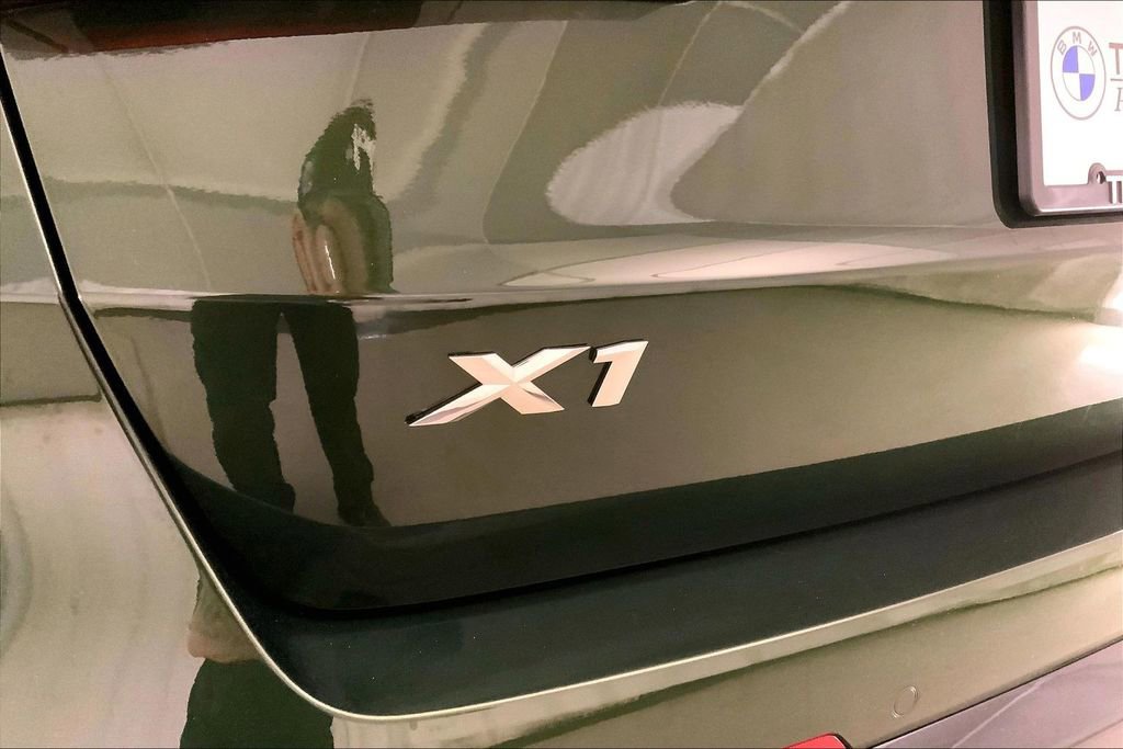 Certified 2025 BMW X1 xDrive28i AWD/4WD image 7