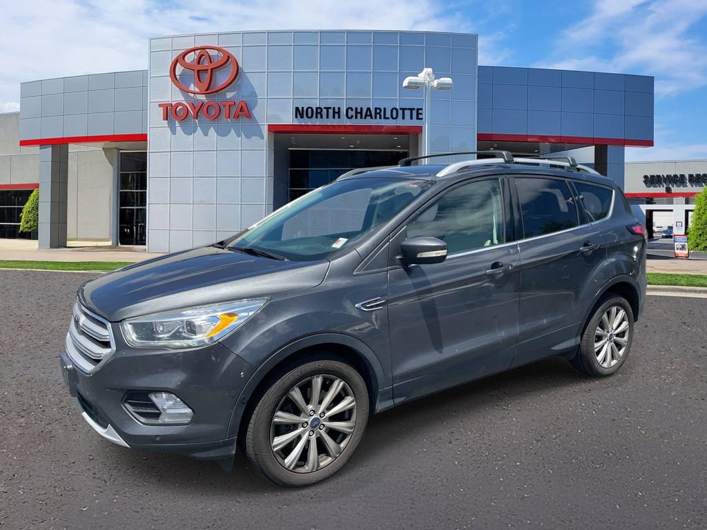 Used 2018 Ford Escape Titanium AWD/4WD image 3