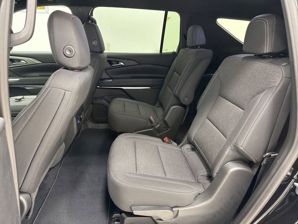 New 2026 Chevrolet Traverse LT w/ Midnight/Sport Edition image 18