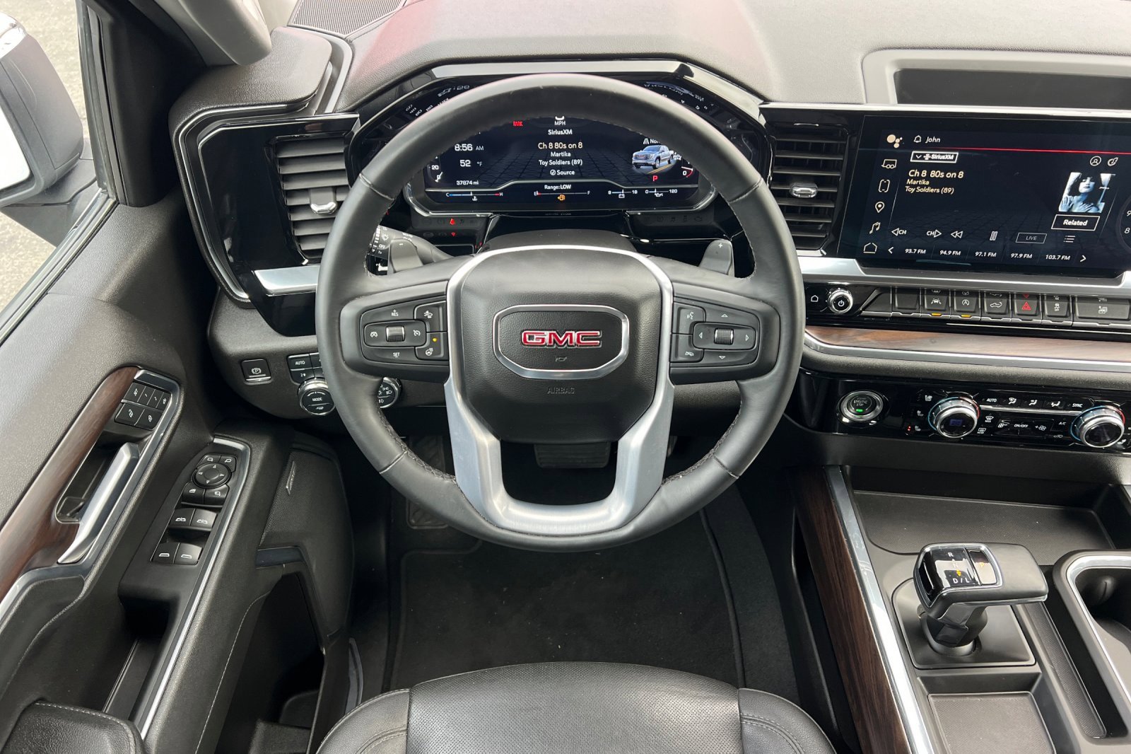 Used 2023 GMC Sierra 1500 SLT w/ SLT Premium Package image 18
