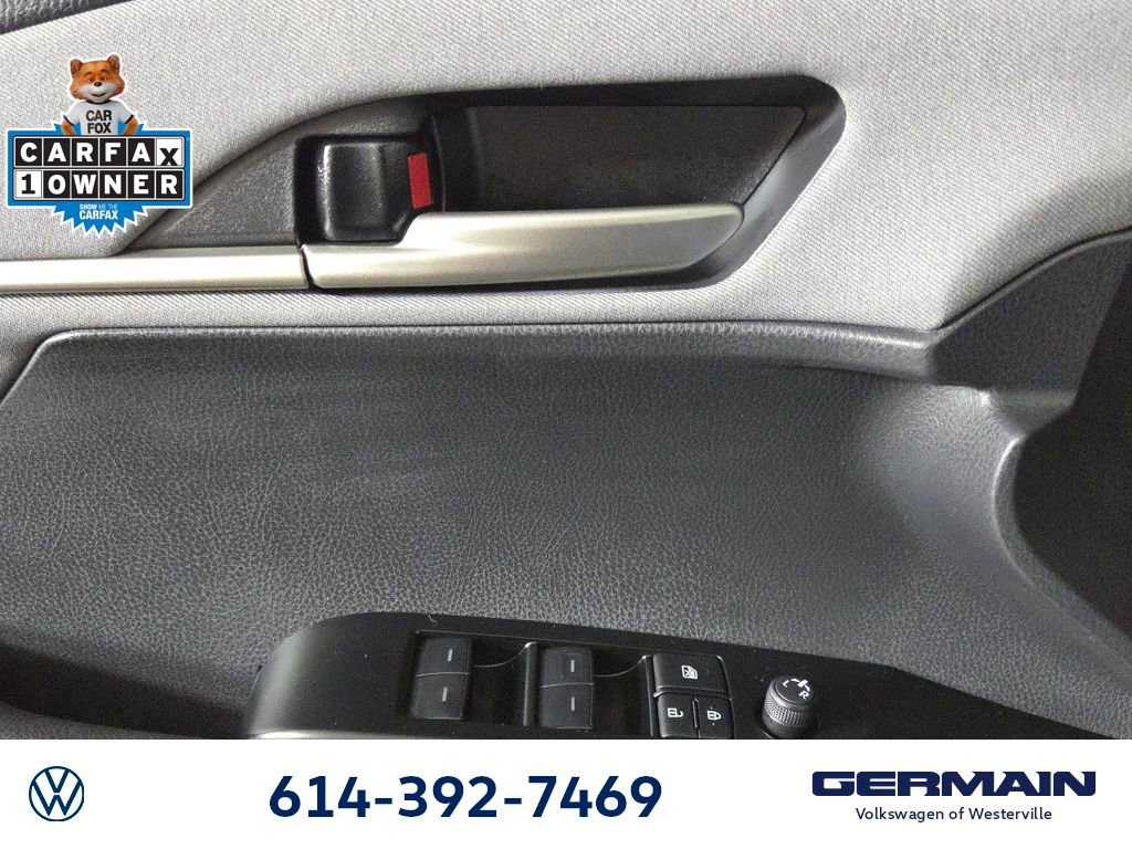 Used 2025 Toyota Camry LE w/ Convenience Package image 23