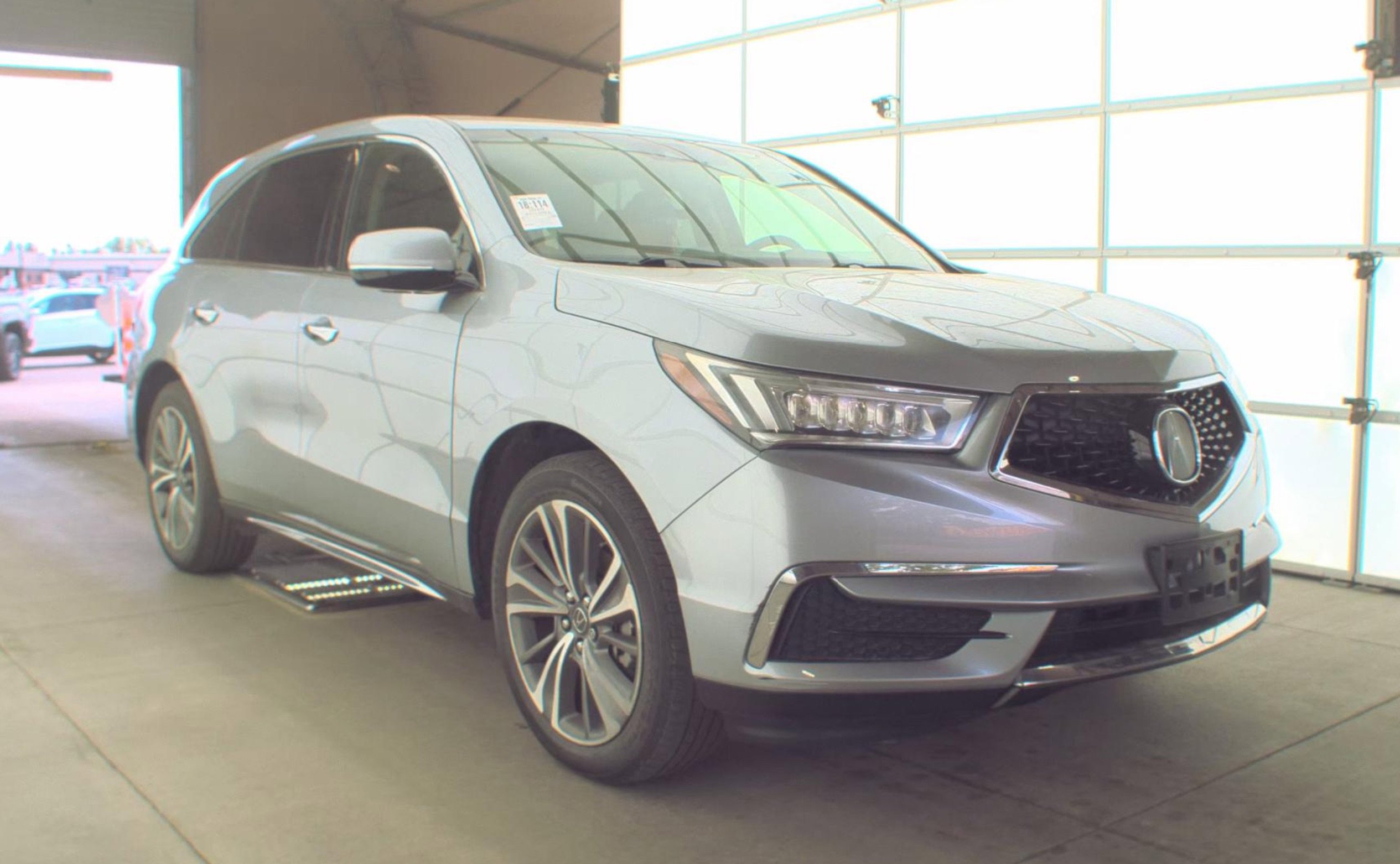 Used 2019 Acura MDX SH-AWD w/ Technology Package image 3