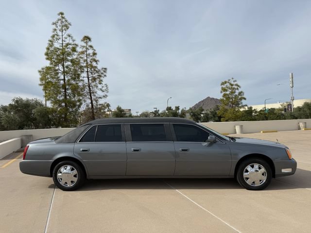 Used 2004 Cadillac De Ville Limousine FWD image 20