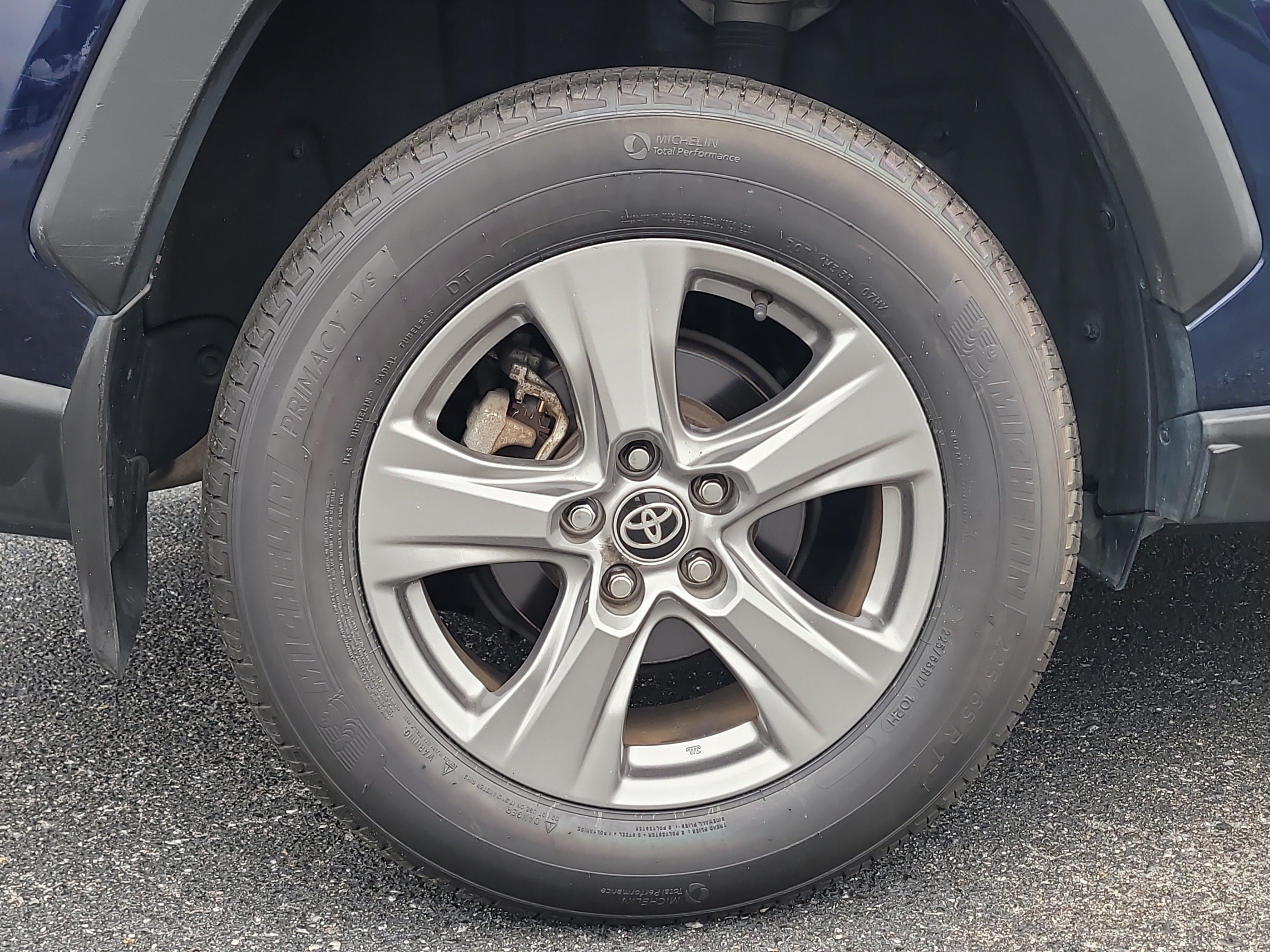 Certified 2024 Toyota RAV4 XLE AWD/4WD image 10