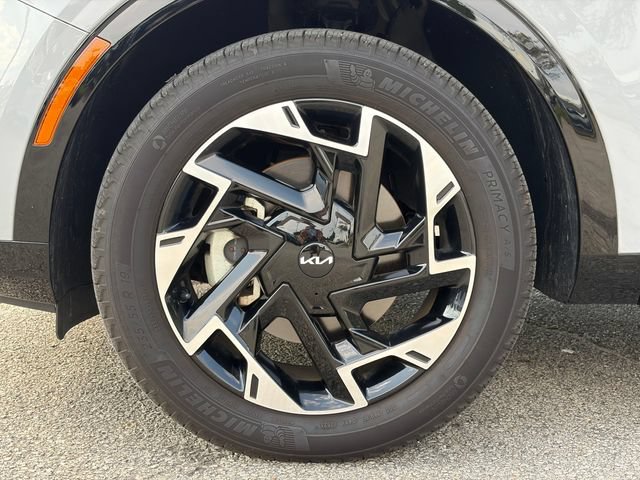 Certified 2024 Kia Sportage SX AWD/4WD image 2