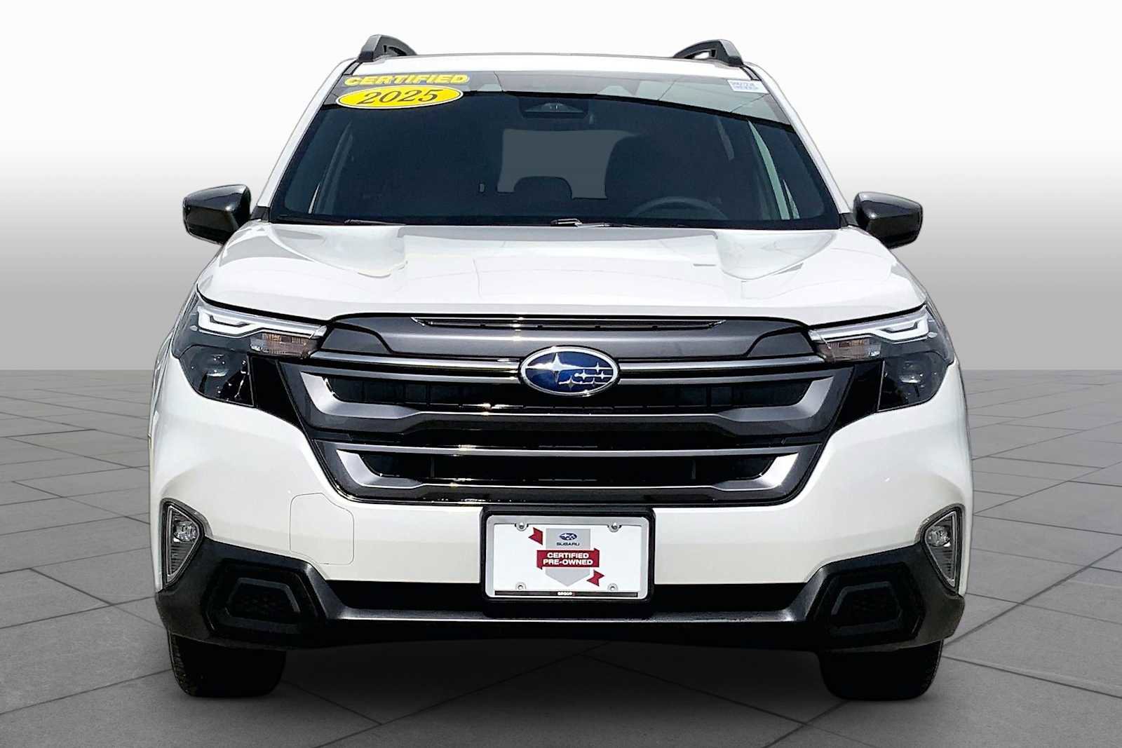 Used 2025 Subaru Forester Premium AWD/4WD image 4