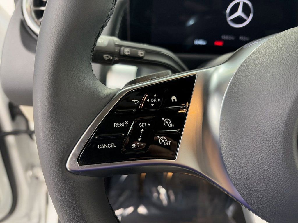 Certified 2024 Mercedes-Benz EQB 350 4MATIC SUV image 10