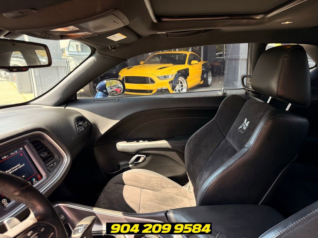 Used 2017 Dodge Challenger R/T Scat Pack RWD image 22