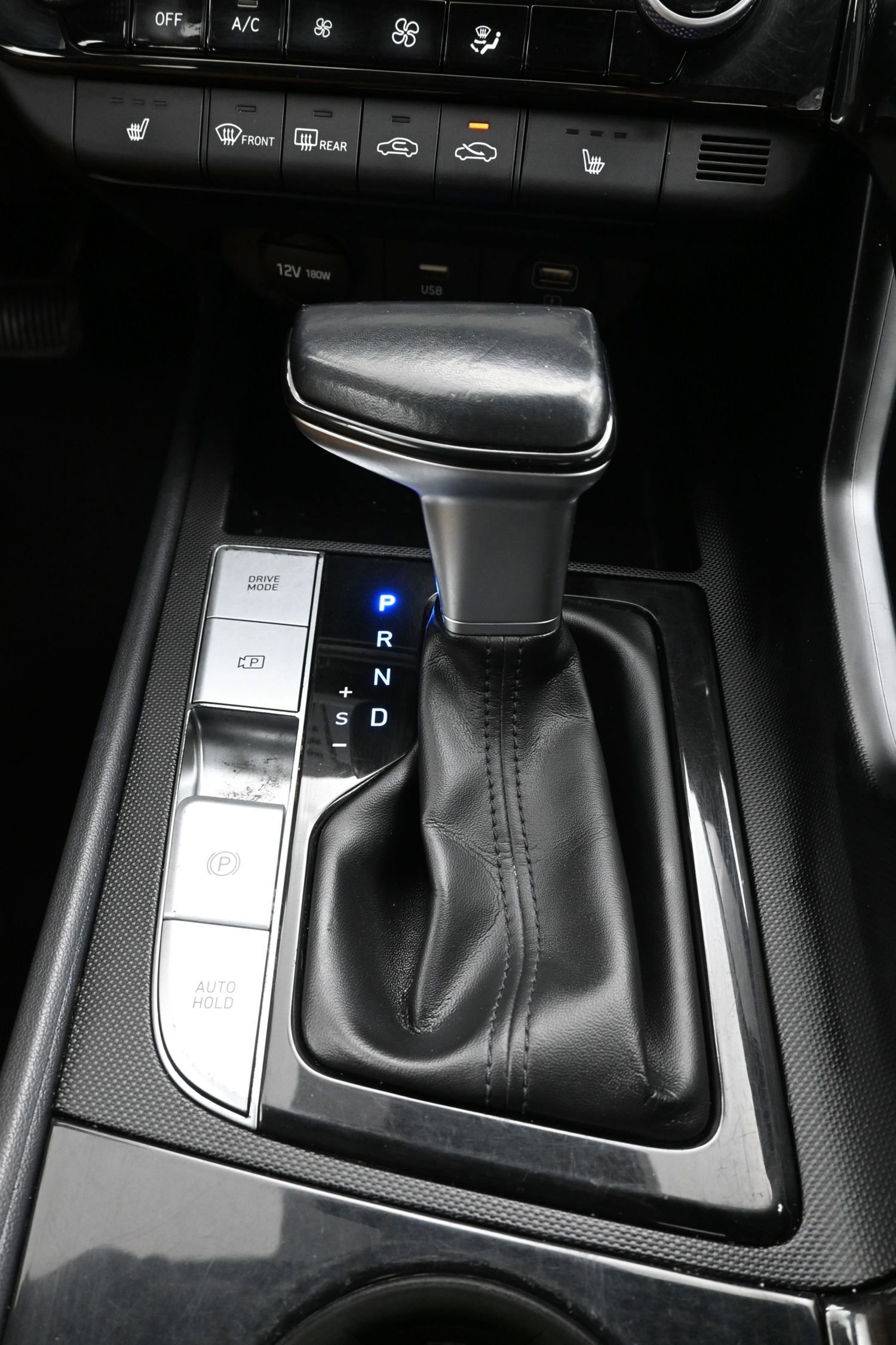 Certified 2022 Hyundai Elantra SEL w/ Convenience Package image 18