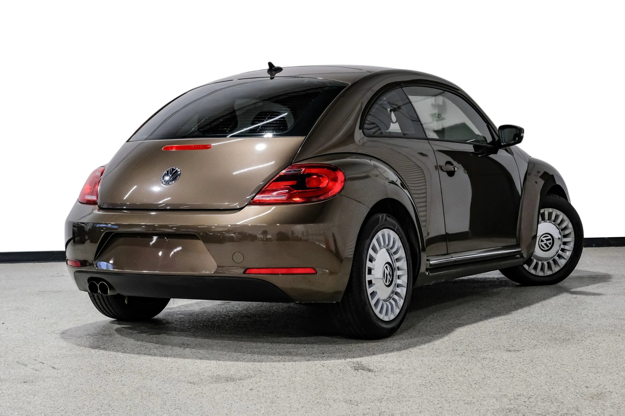 Used 2014 Volkswagen Beetle 1.8T FWD image 6