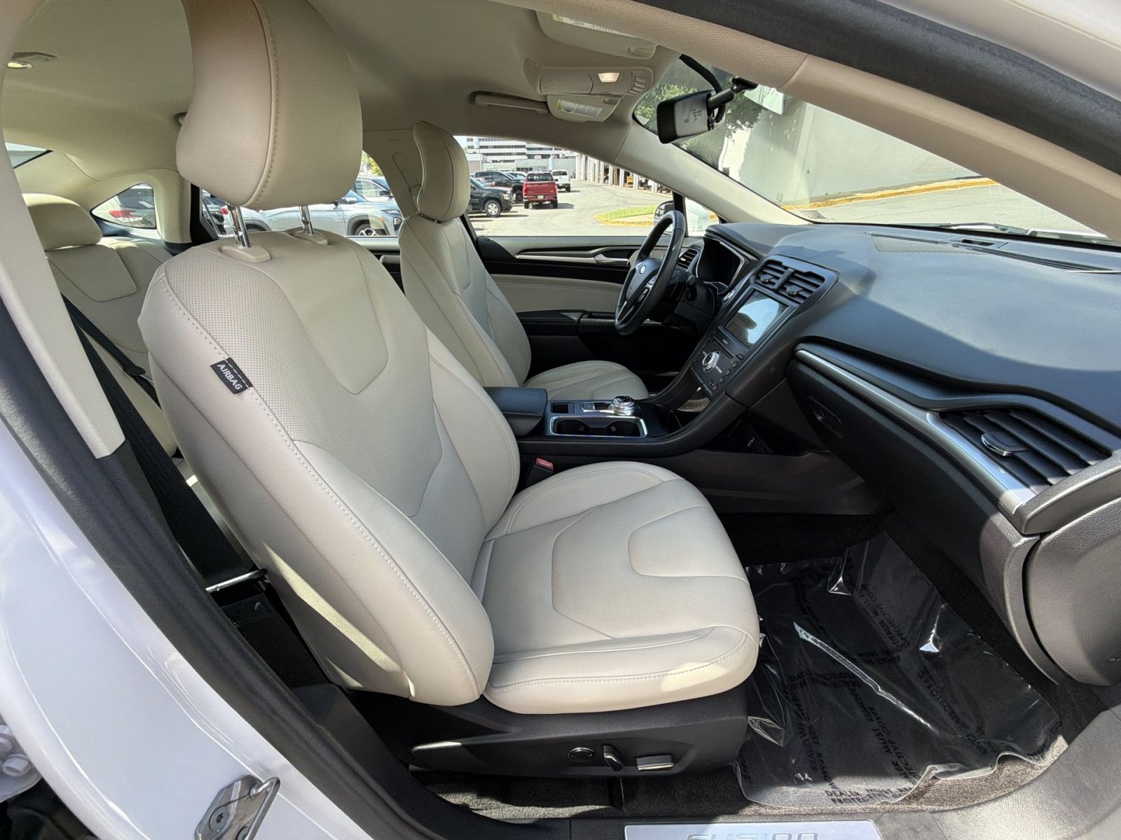Used 2017 Ford Fusion Titanium FWD image 25