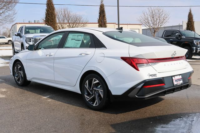 New 2026 Hyundai Elantra Limited FWD image 5