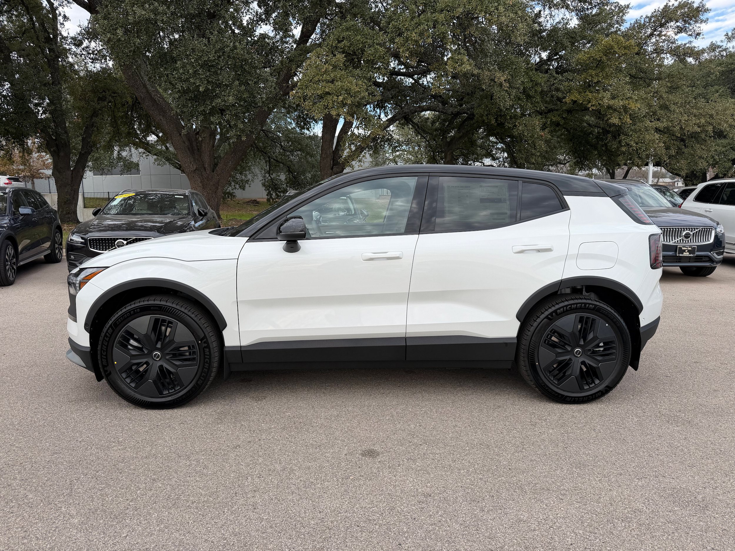 New 2026 Volvo EX30 Cross Country Ultra w/ Protection Package Premier AWD/4WD image 3