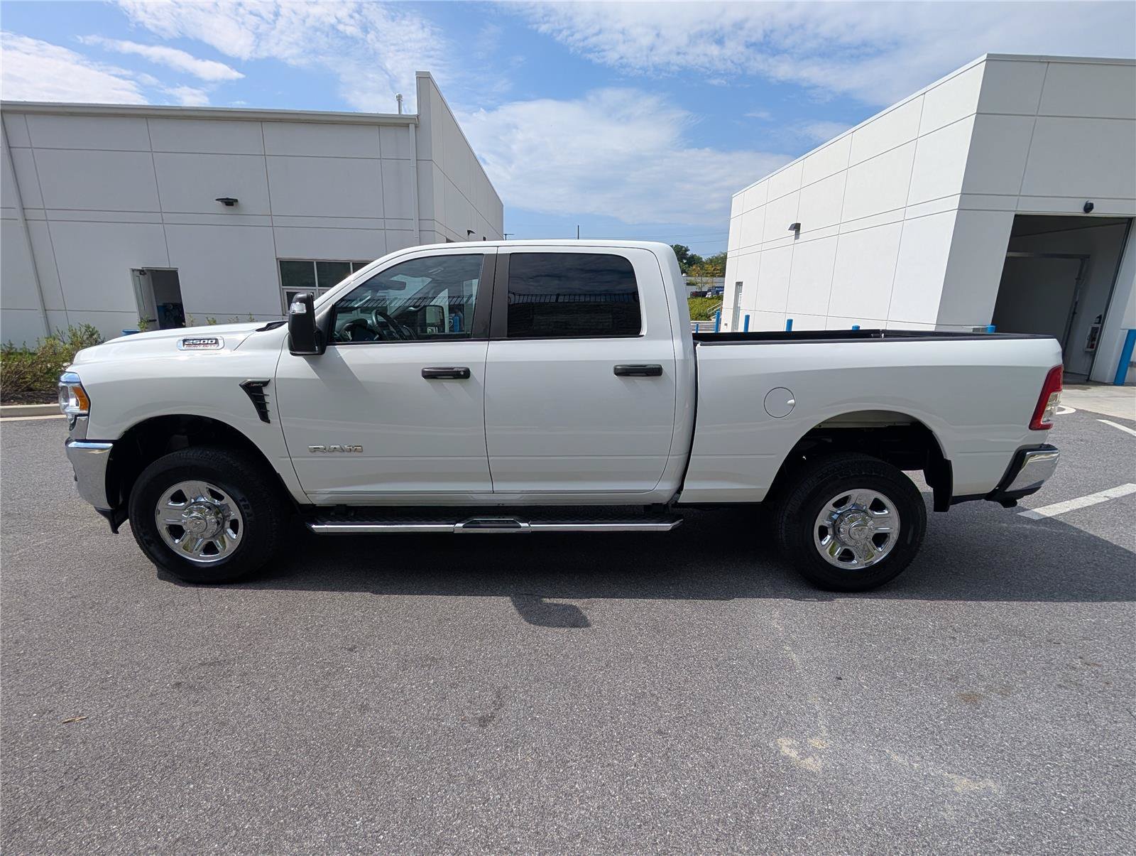 Used 2024 RAM 2500 Big Horn w/ Bed Utility Group AWD/4WD image 2