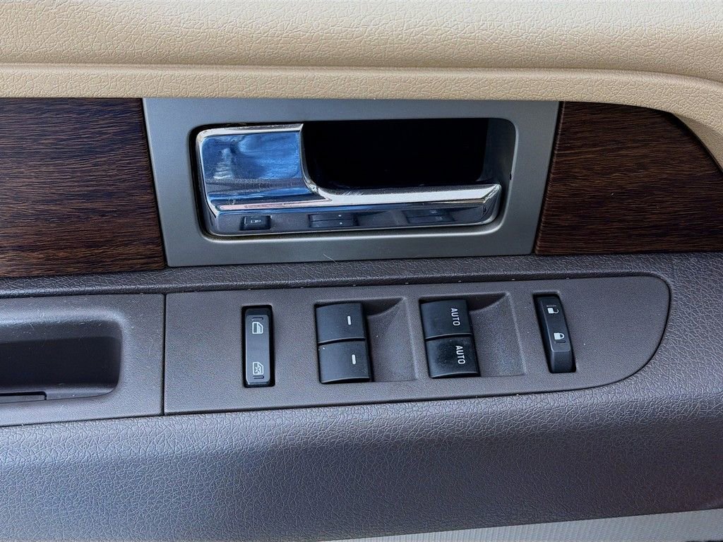 Used 2014 Ford F150 Lariat w/ Equipment Group 502A Luxury image 28