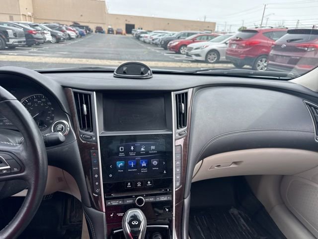 Used 2018 INFINITI Q50 Luxe w/ Essential Package (3.0T Luxe) AWD/4WD image 13