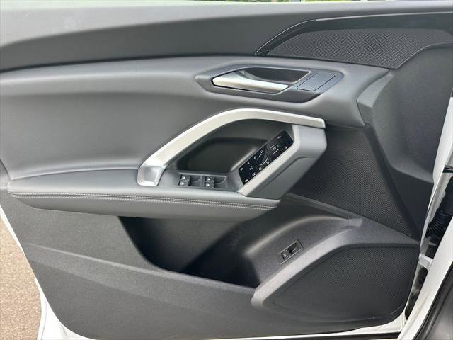 Certified 2025 Audi Q5 Premium w/ Convenience Package AWD/4WD image 24