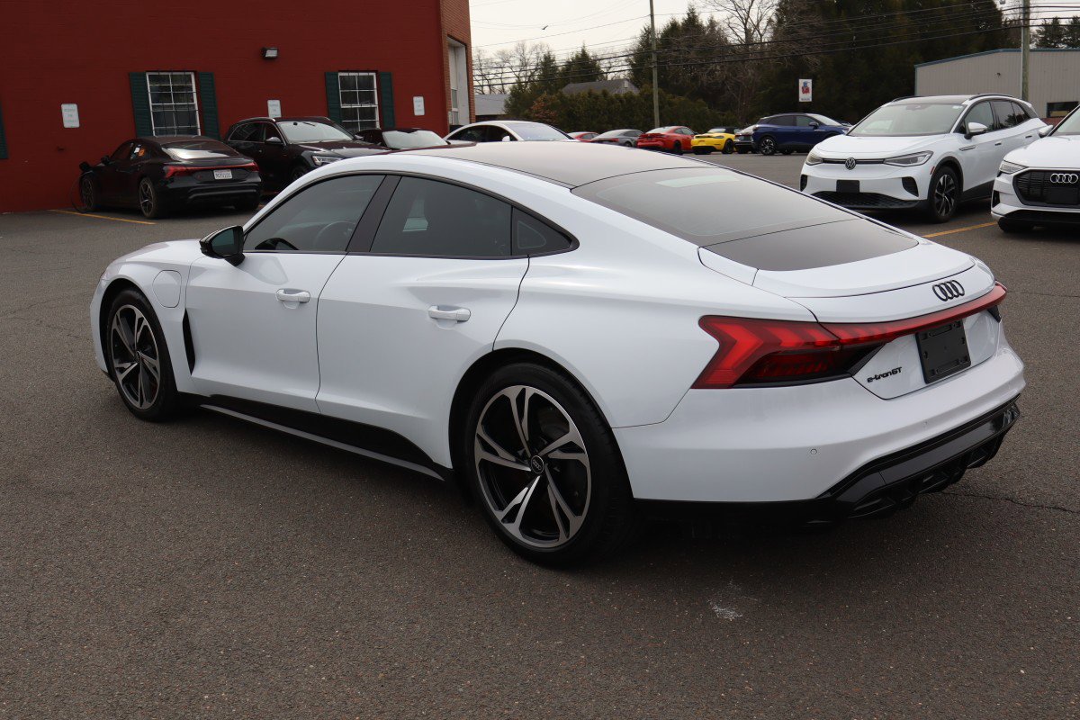 Used 2023 Audi e-tron GT Premium Plus w/ Performance Package AWD/4WD image 7