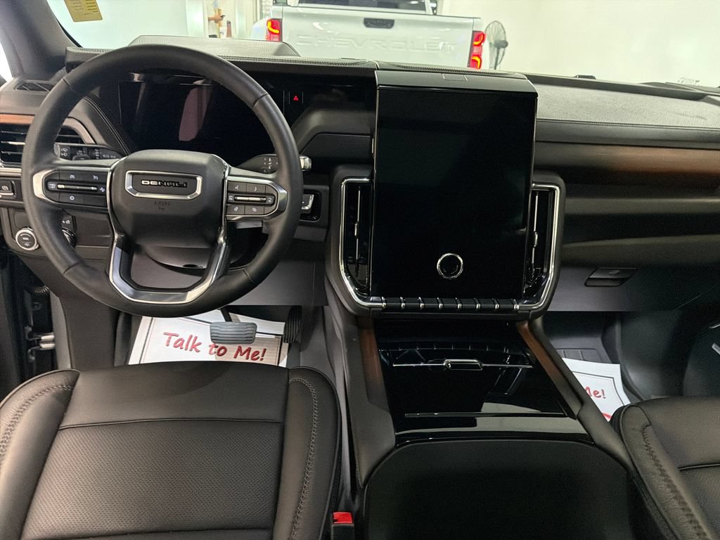 Used 2026 GMC Yukon Denali w/ Sun & Power Step Package RWD image 15