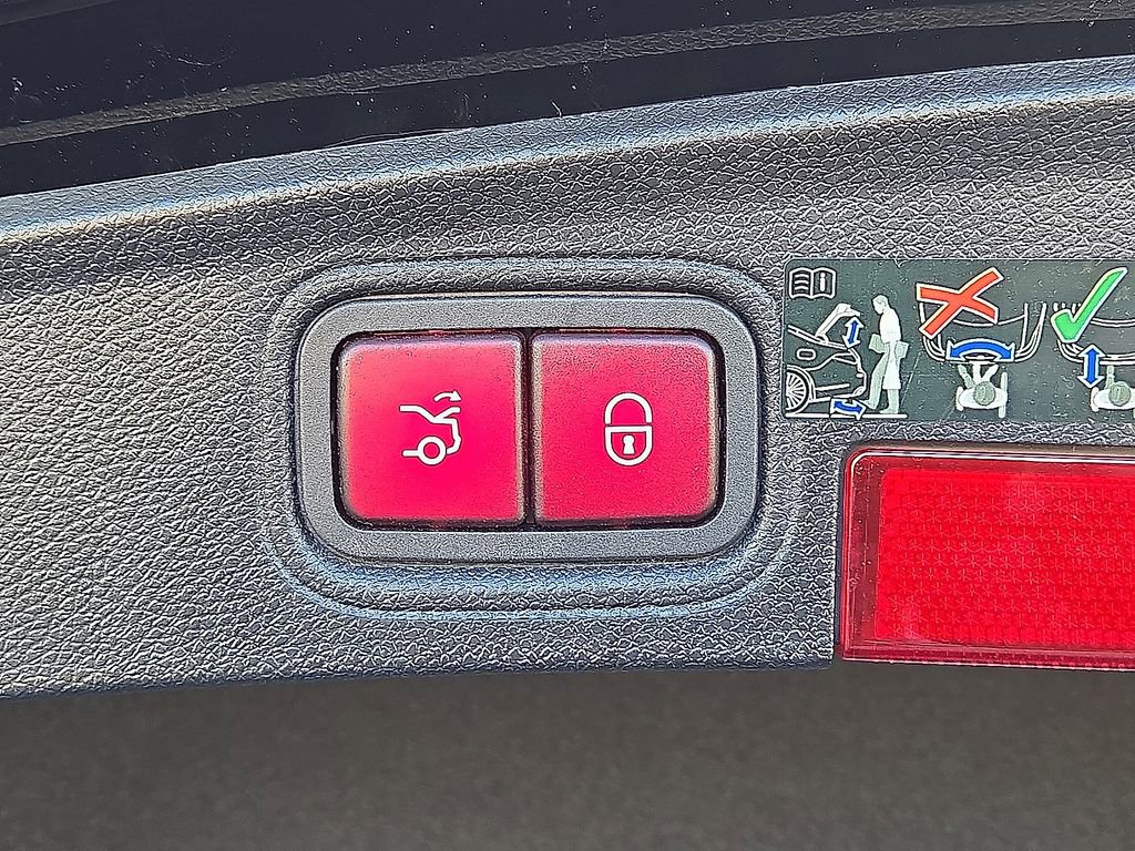 Used 2022 Mercedes-Benz C 300 Coupe w/ AMG Line image 14