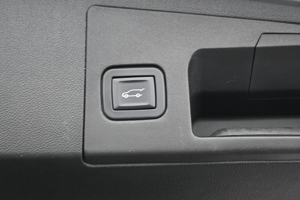 Used 2019 Cadillac XT5 FWD image 35