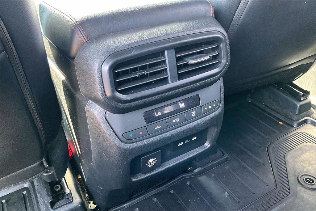 Used 2024 Honda Pilot TrailSport image 27