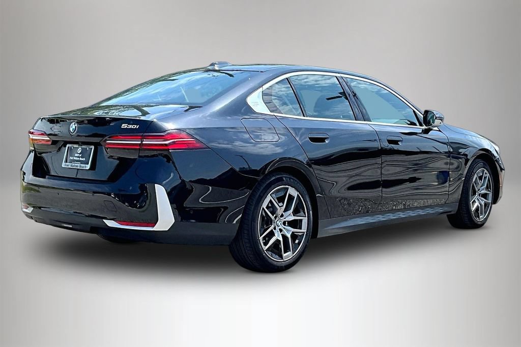 Used 2026 BMW 530i RWD image 5