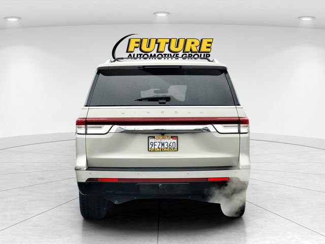 Certified 2023 Lincoln Navigator L Reserve AWD/4WD image 5