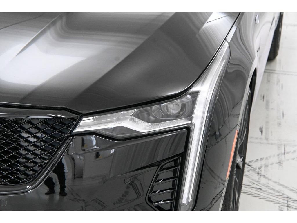 New 2025 Cadillac CT4 Premium Luxury w/ LPO, ONYX Package AWD/4WD image 9