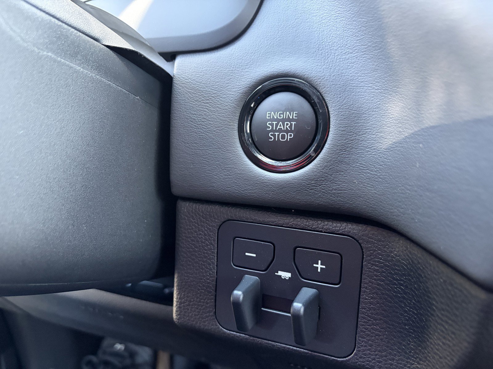 New 2026 Toyota Tundra Platinum AWD/4WD image 25