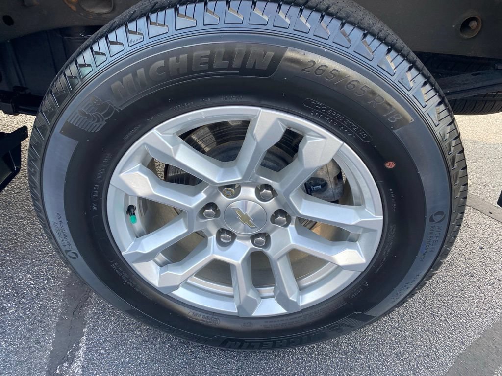 Used 2023 Chevrolet Silverado 1500 LT AWD/4WD image 26