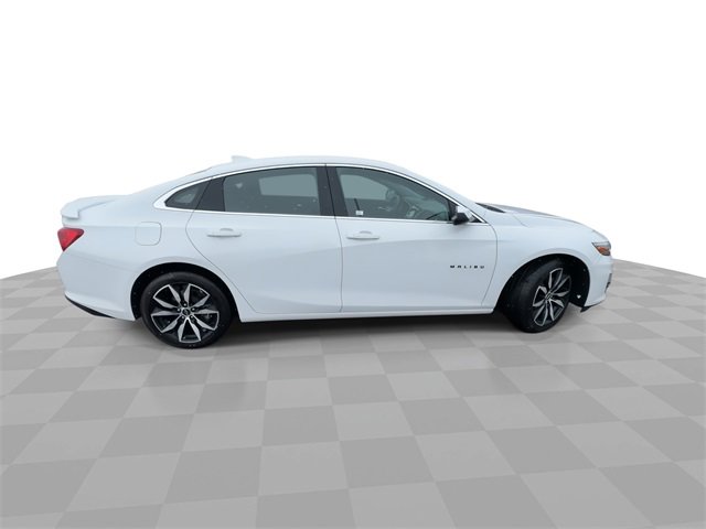 Certified 2024 Chevrolet Malibu RS w/ LPO, Floor Liner Package image 9