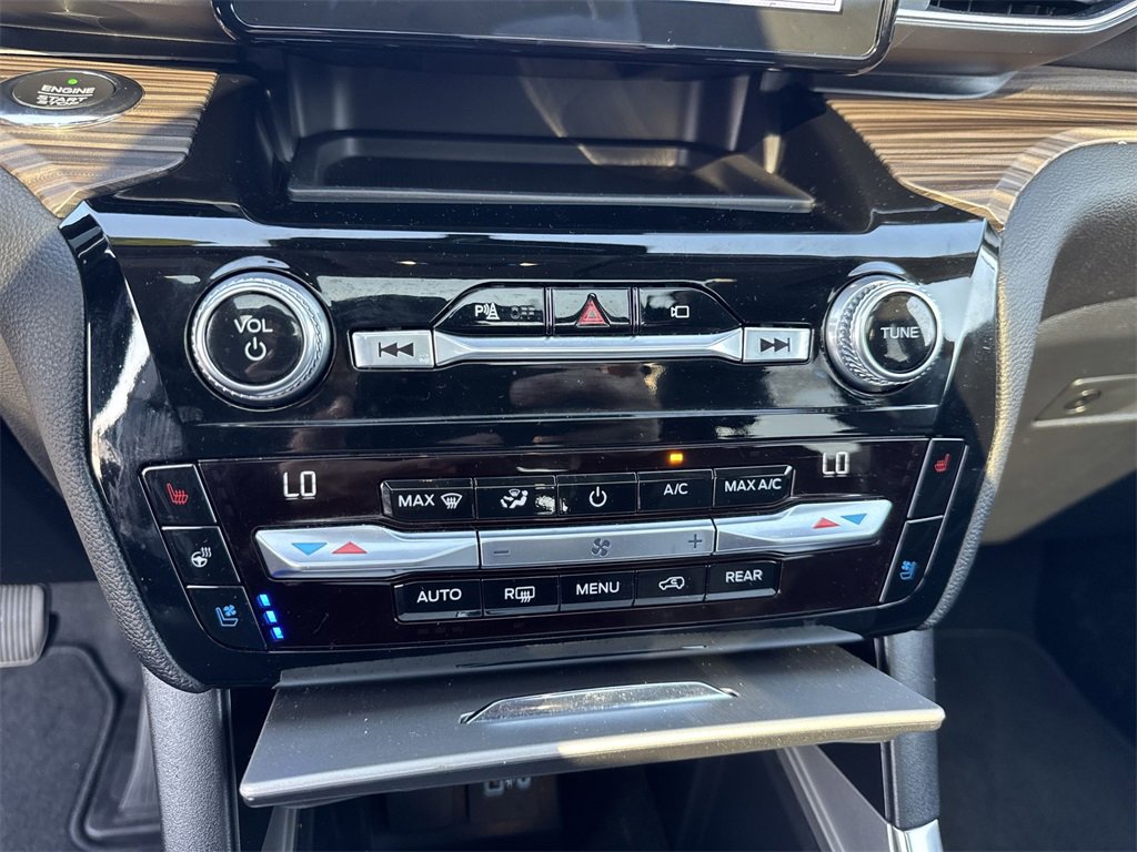 Used 2021 Ford Explorer Limited image 19