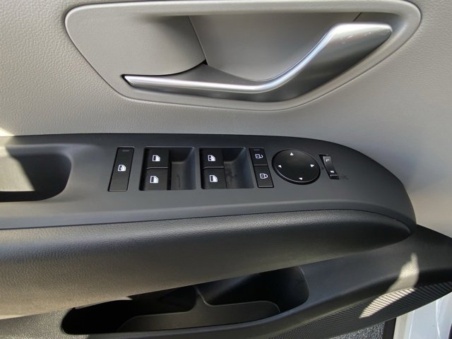 New 2025 Hyundai Tucson SE image 12