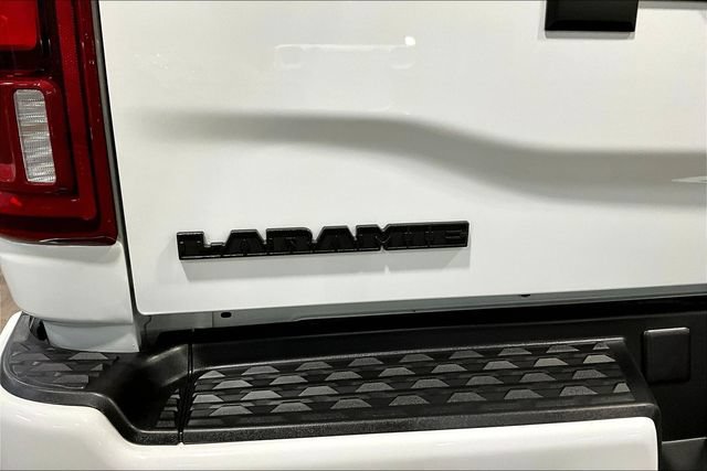 Used 2025 RAM 2500 Laramie AWD/4WD image 24