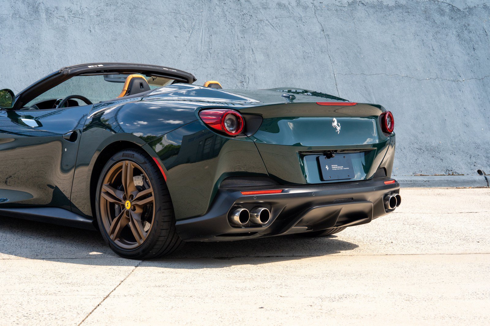 Used 2019 Ferrari Portofino RWD image 21