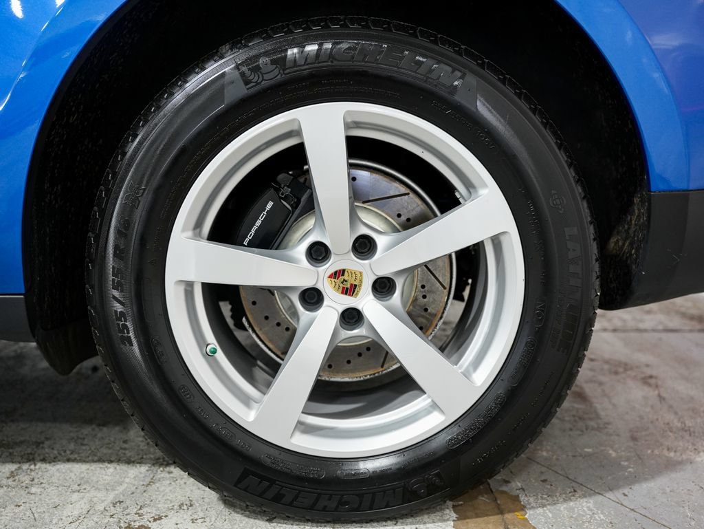 Used 2020 Porsche Macan AWD/4WD image 40