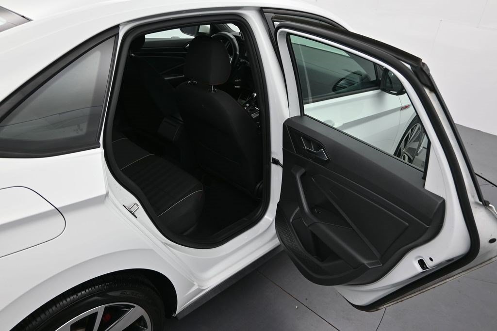 Used 2019 Volkswagen Jetta GLI FWD image 19