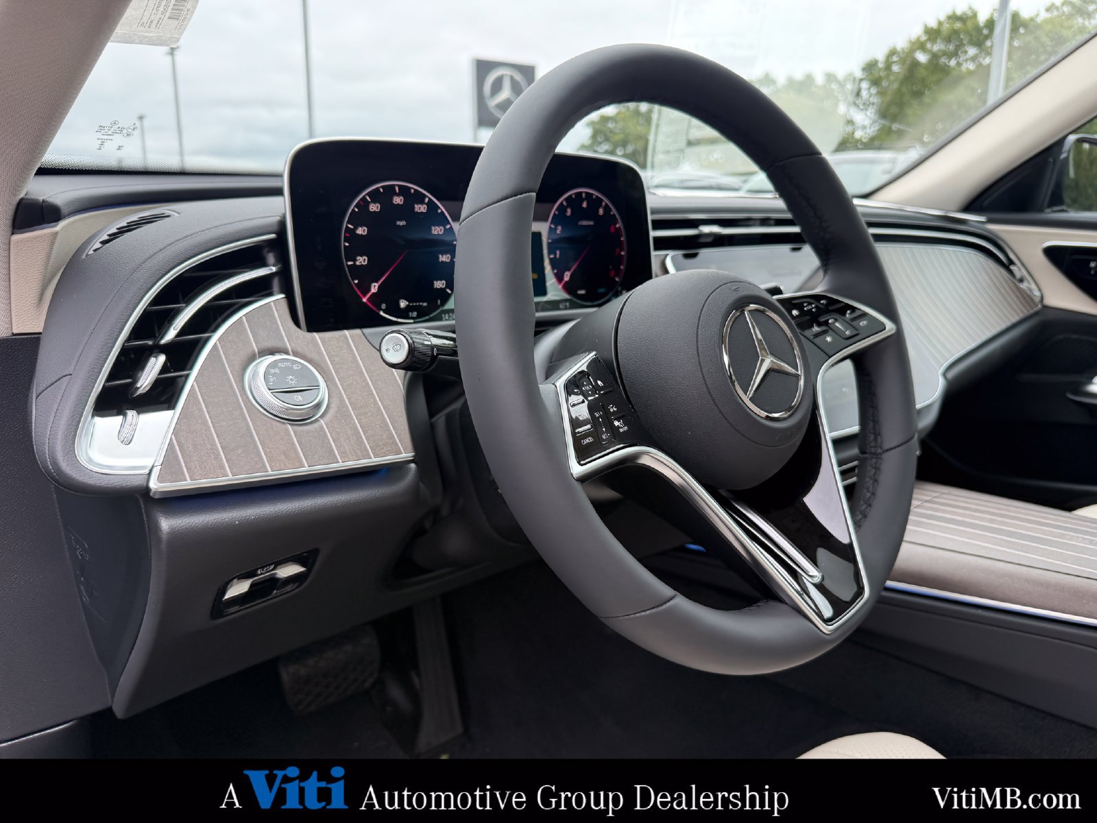 New 2027 Mercedes-Benz E 450 4MATIC Sedan image 12