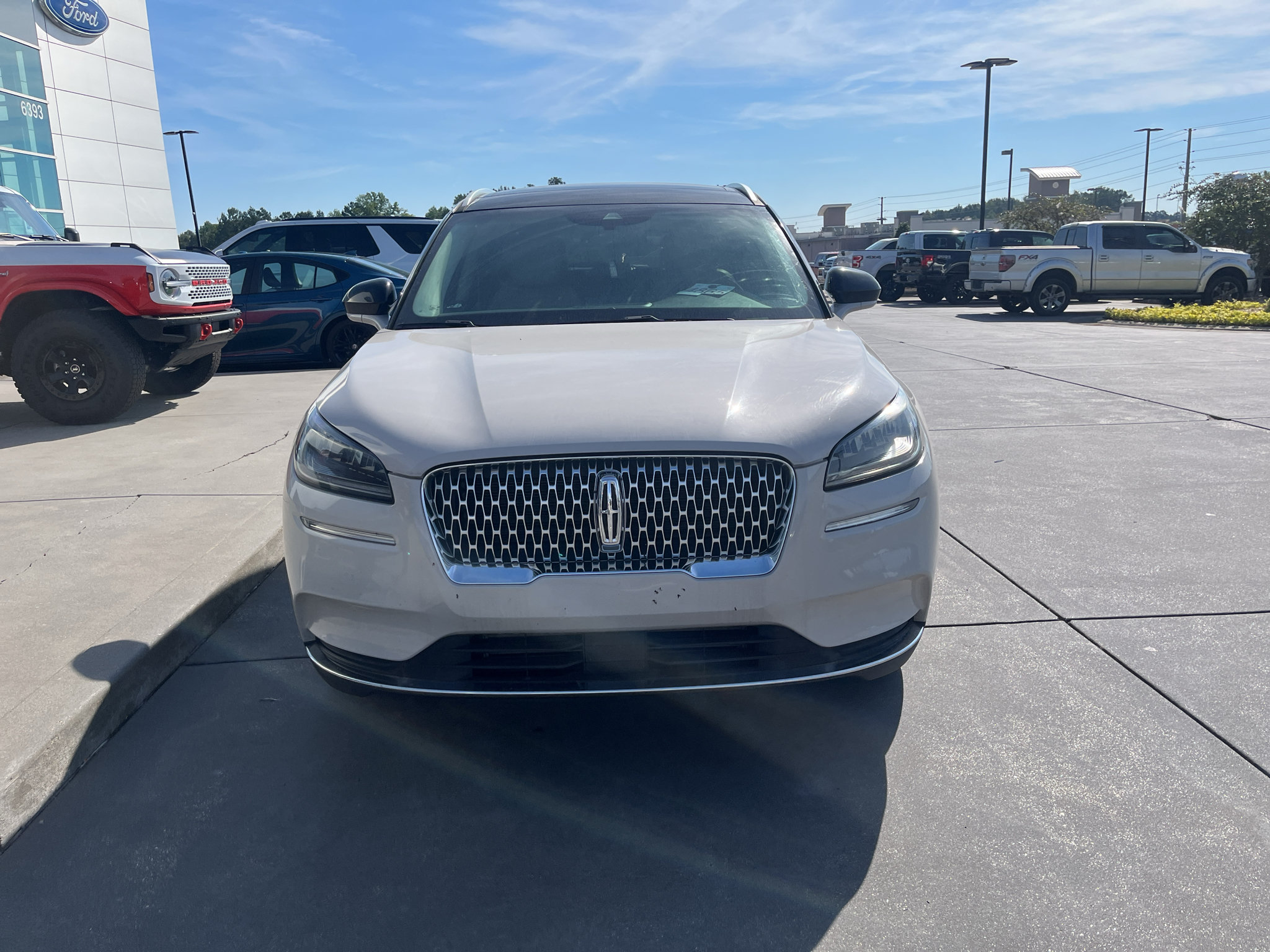 Used 2020 Lincoln Corsair FWD w/ Premium Package image 3